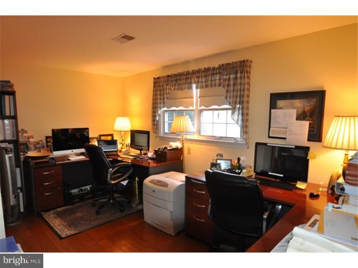 242 Elm Road Allentown, PA 18104 - Photo 22 of 25 Gallery Image 22