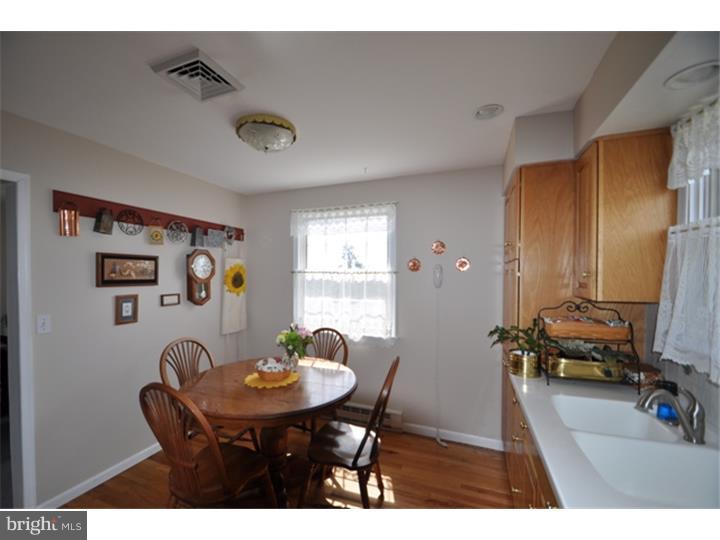 242 Elm Road Allentown, PA 18104 - Photo 9 of 25 Gallery Image 9