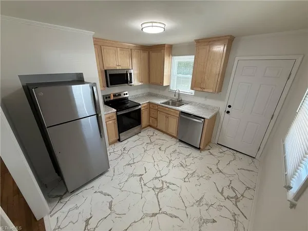 $1,350 | 1112 Marne Street, Winston-Salem, NC 27107