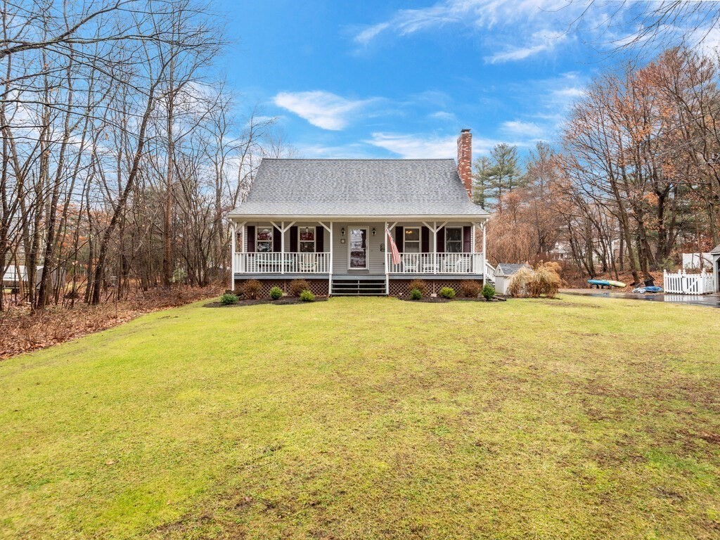 33 Lakeview Road North Brookfield, MA 01535 - Photo 3 of 36 Gallery Image 3