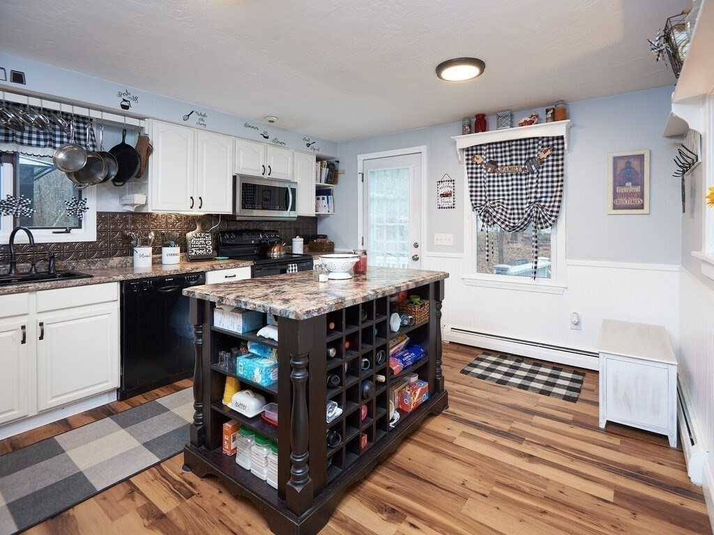 33 Lakeview Road North Brookfield, MA 01535 - Photo 8 of 36 Gallery Image 8