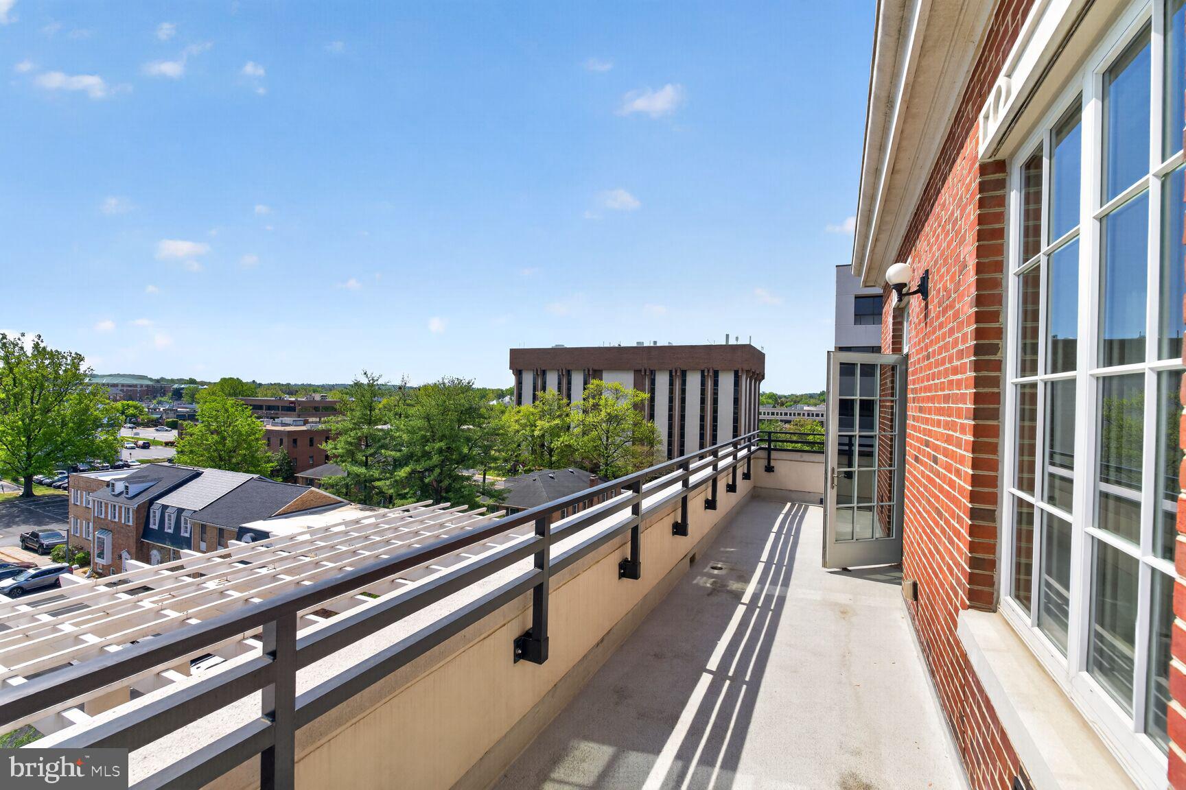 6900 Fleetwood Road, Unit 612 McLean, VA 22101 - Photo 36 of 42 a view of balcony with furniture
