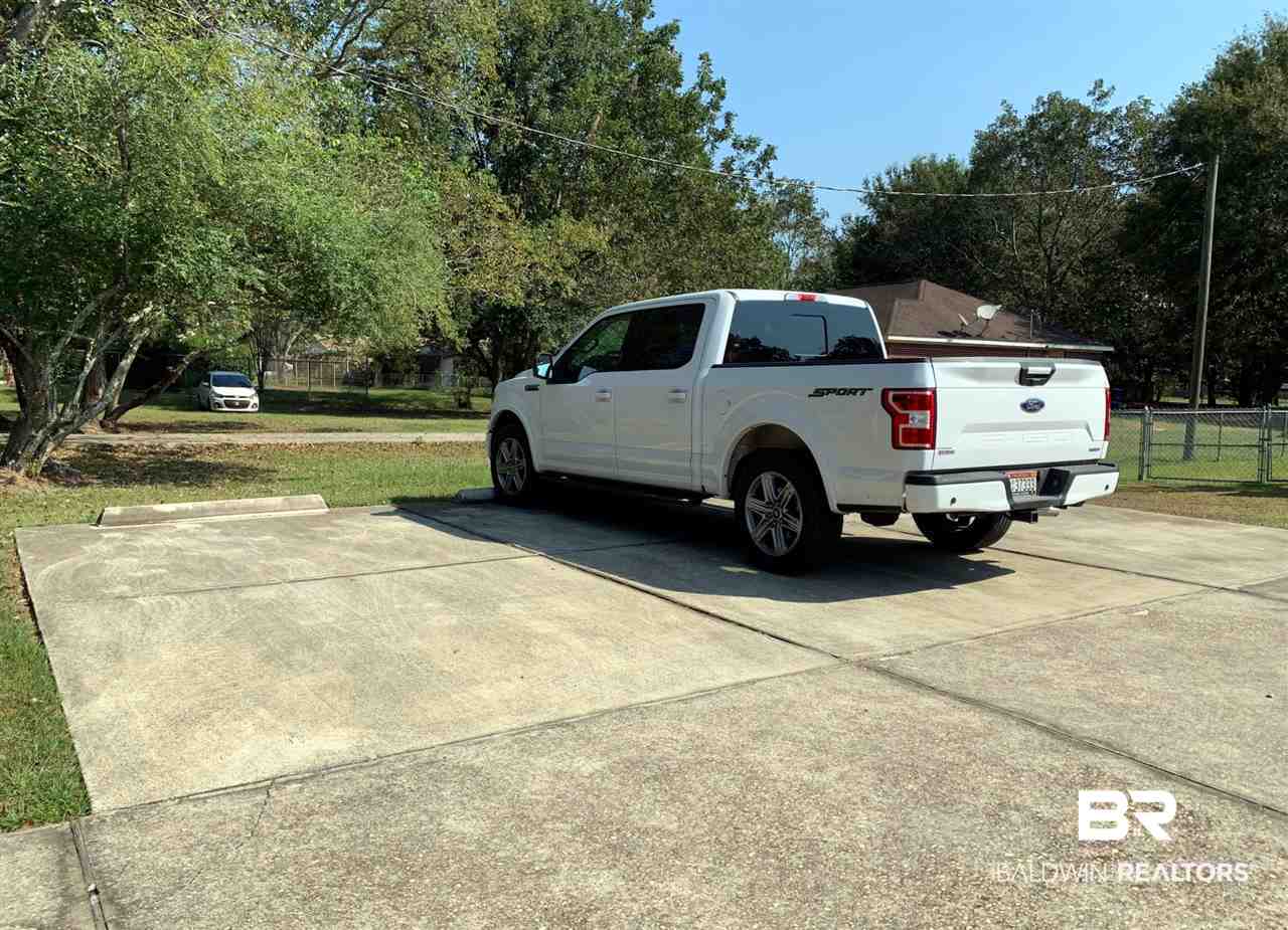 320 North Hickory Street Foley, AL 36535 - Photo 31 of 40