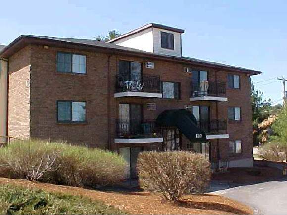 134-02 Mammoth Road, Unit 2 Hooksett, NH 03106 - Photo 1 of 1