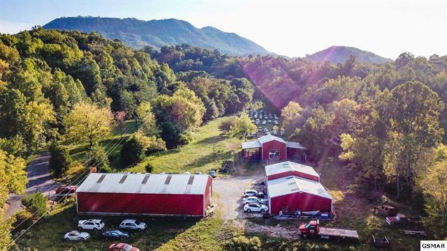 726 Bates Gibson Road Sevierville, TN 37876 - Photo 2 of 24 230453-1