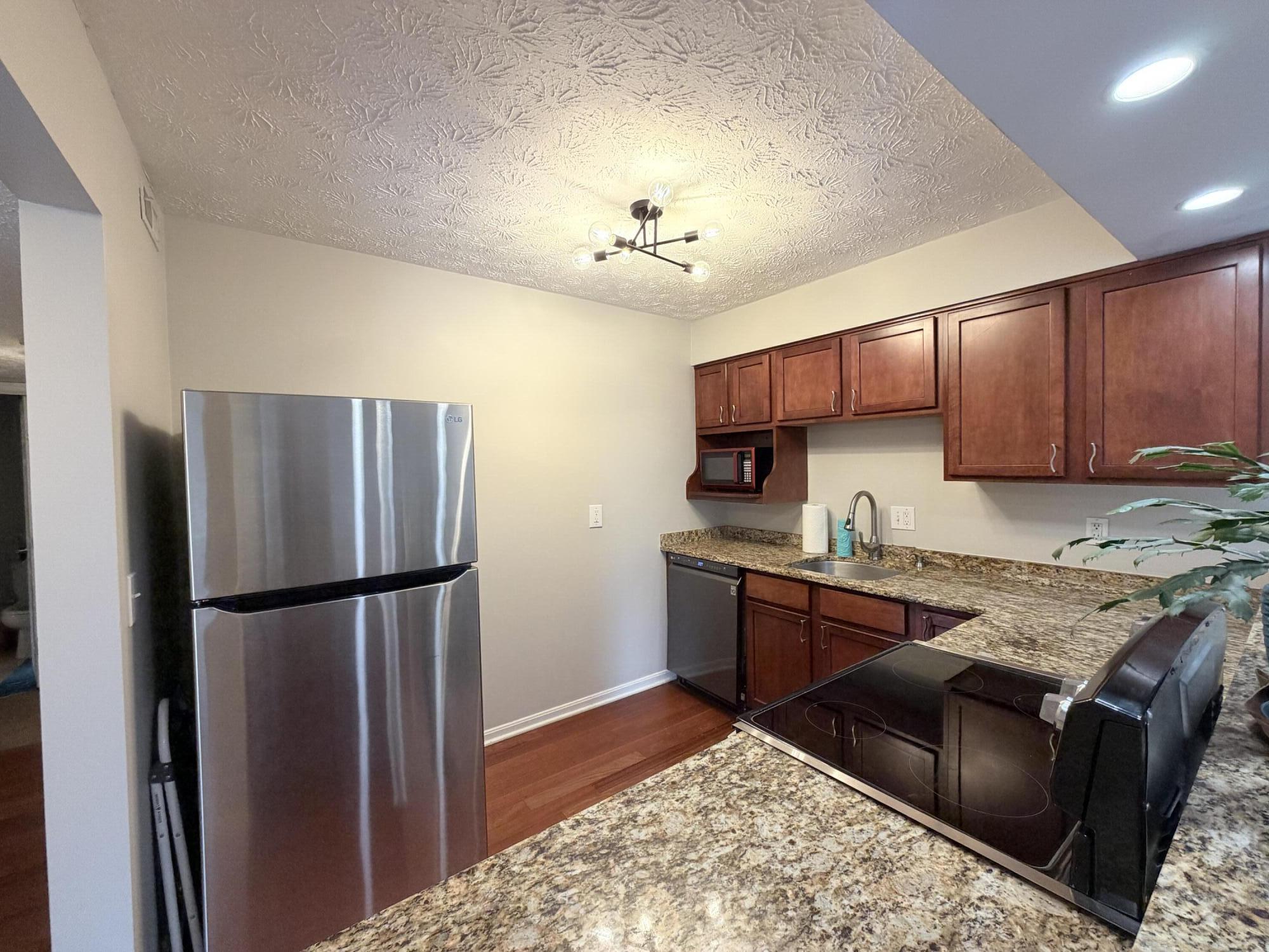 112 Winding Way, Unit E Covington, KY 41011 - Photo 4 of 14