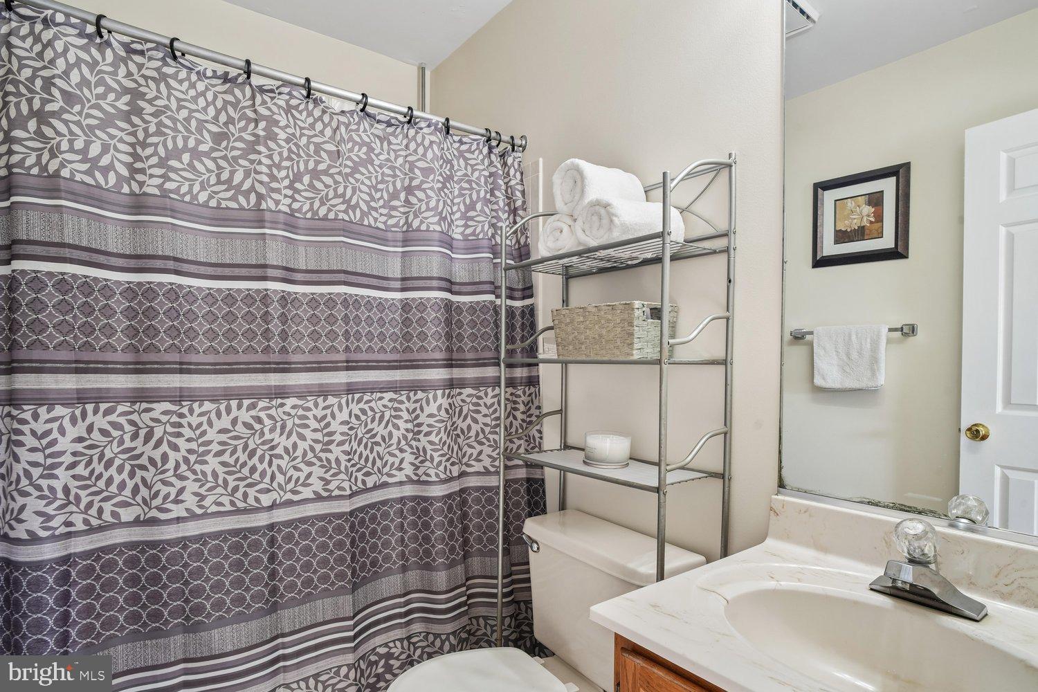 1638 Midland Road Edgewater, MD 21037 - Photo 24 of 39 Bath