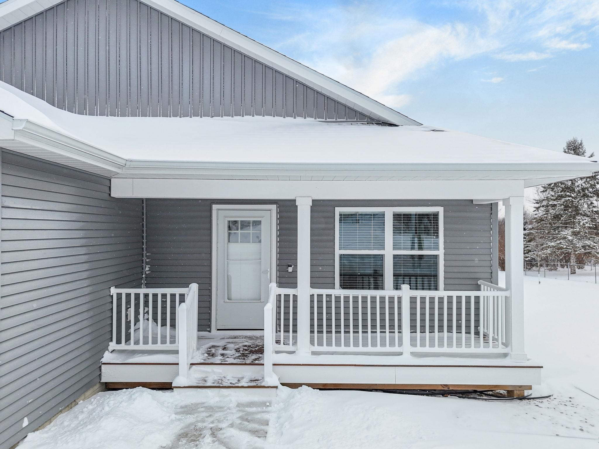4838 Bartlett Road Williamsburg, MI 49690 - Photo 4 of 95