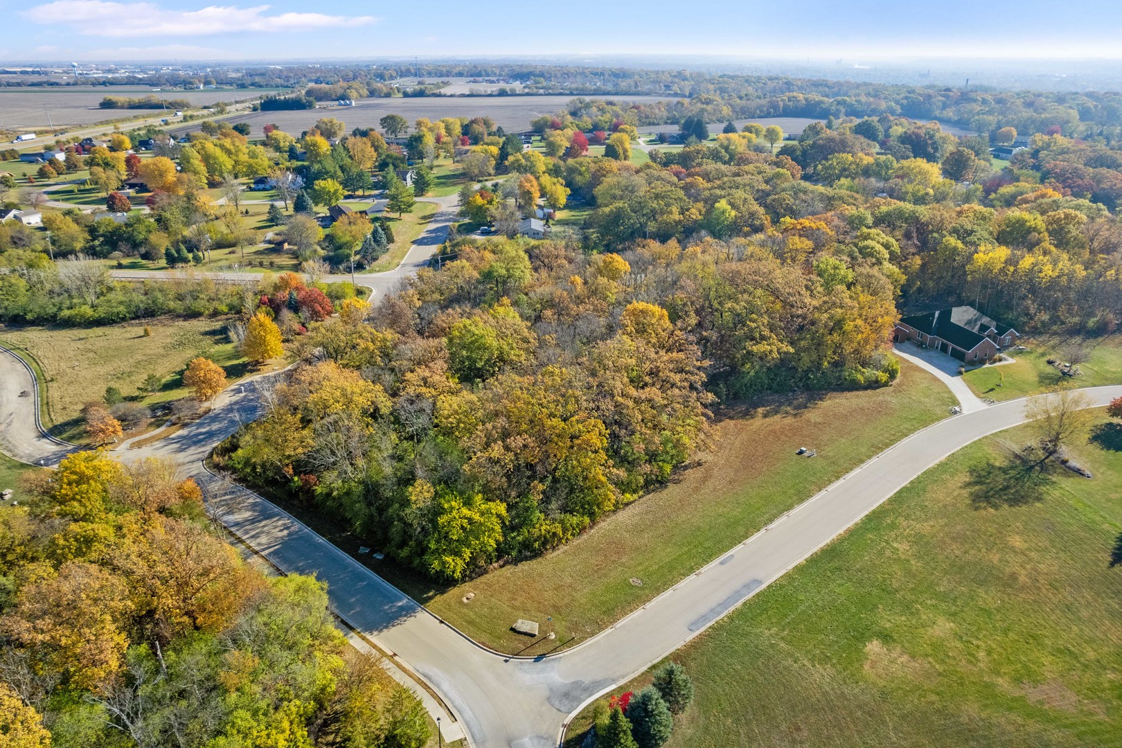 2974 East 1489th Road Ottawa, IL 61350 - Photo 3 of 18 a view of a city