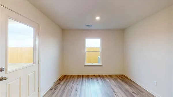 $2,050 | 8012 White Sulphur Road, Ponder, TX 76259