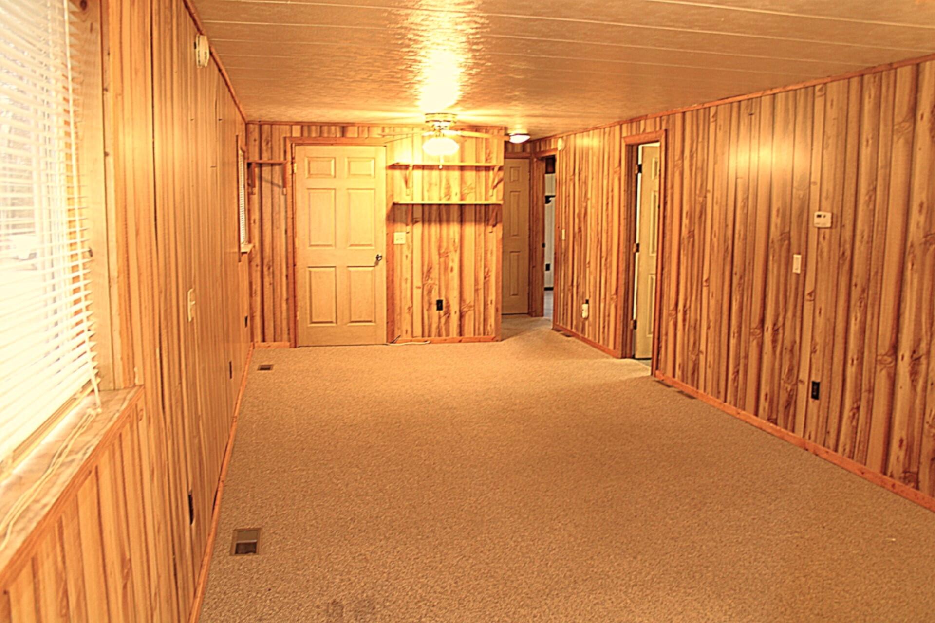 8422 E-M 20 Hesperia, MI 49421 - Photo 17 of 30 IMG_5204