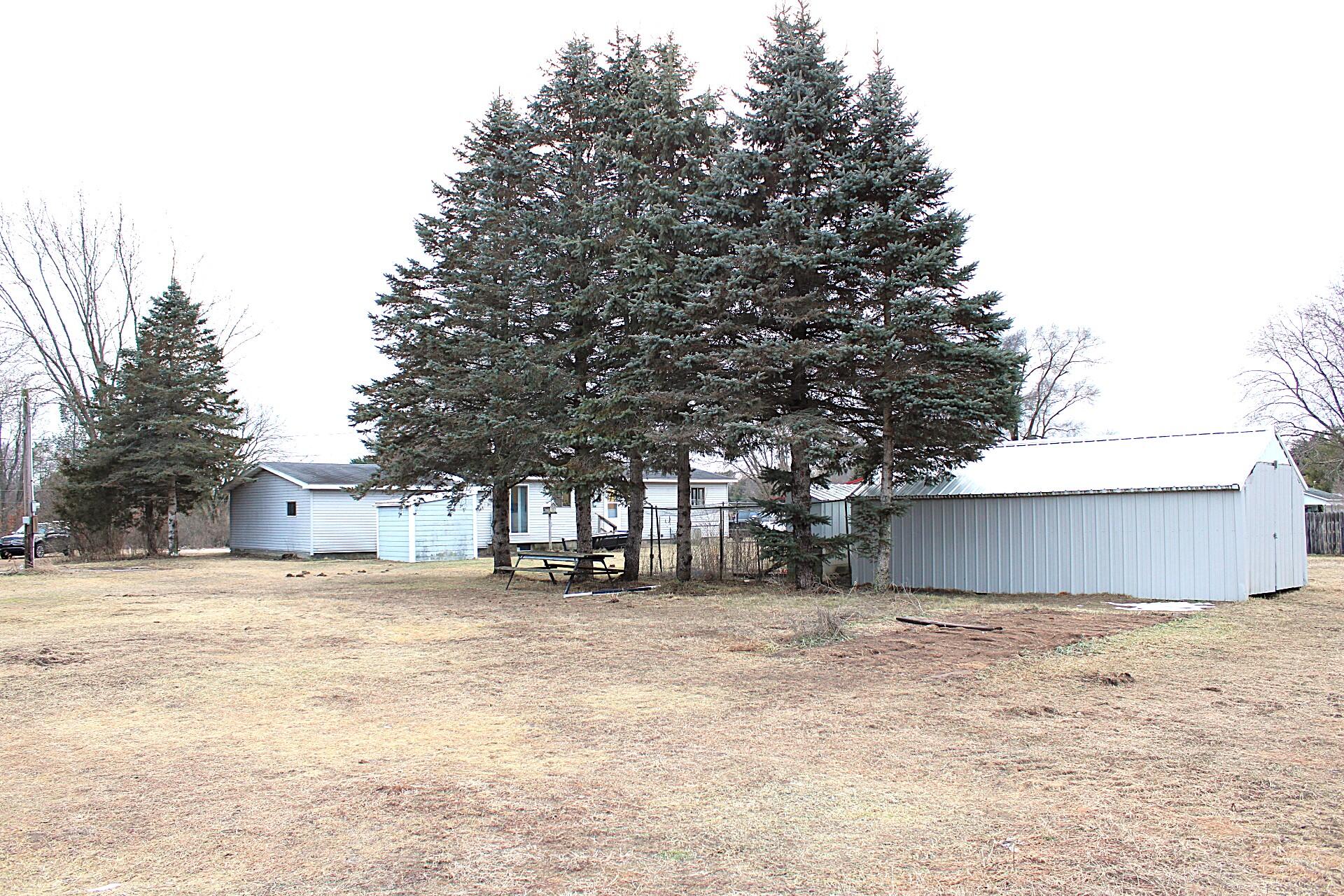 8422 E-M 20 Hesperia, MI 49421 - Photo 4 of 30 IMG_5200