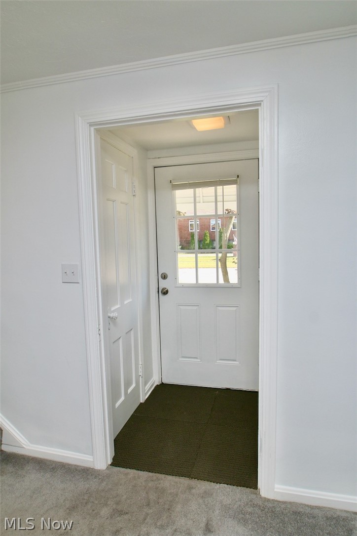 1446 Lander Road Cleveland, OH 44124 - Photo 8 of 35 Gallery Image 8