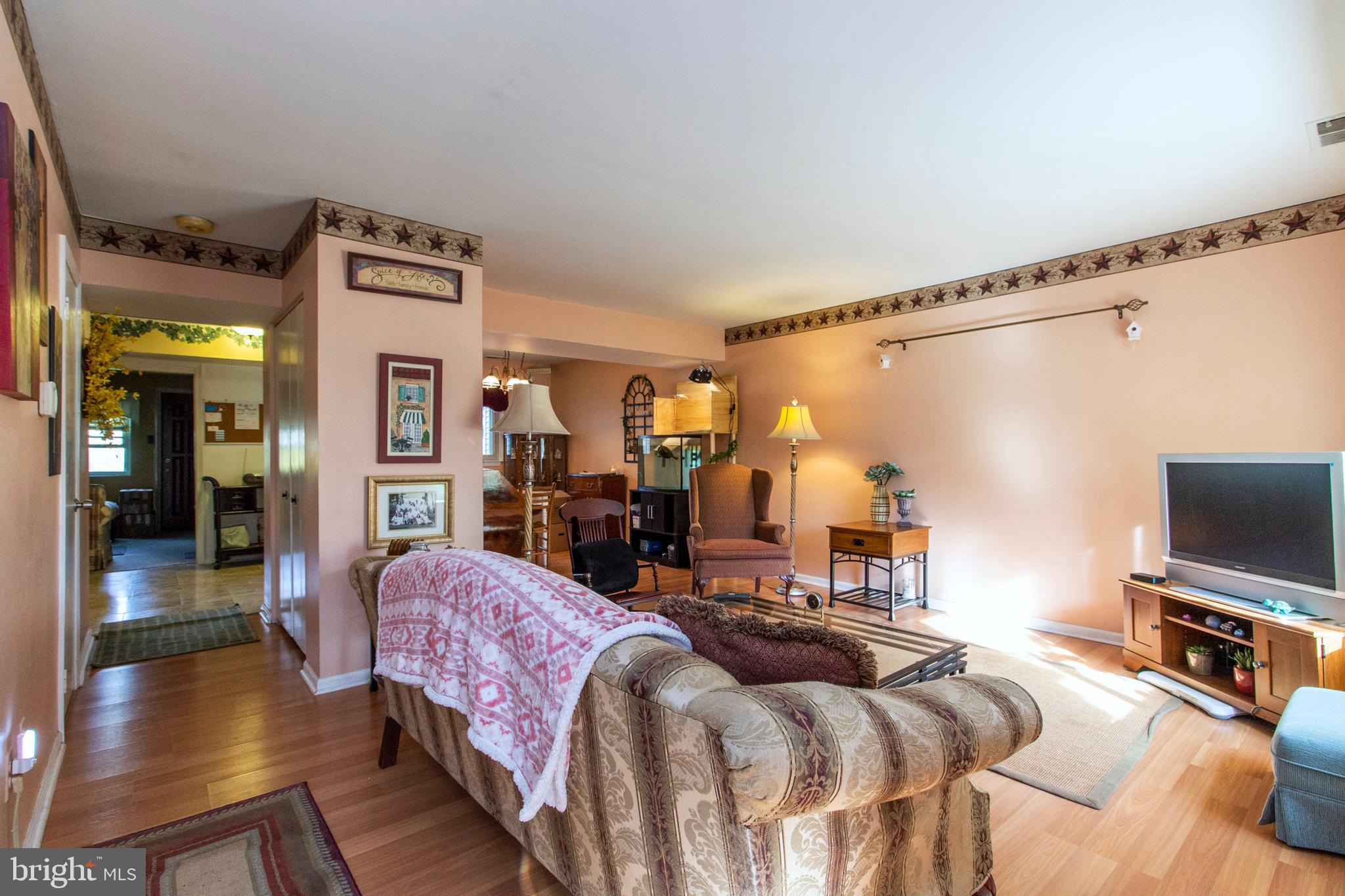 14 Beaver Hill Road Horsham, PA 19044 - Photo 4 of 30 Living Room