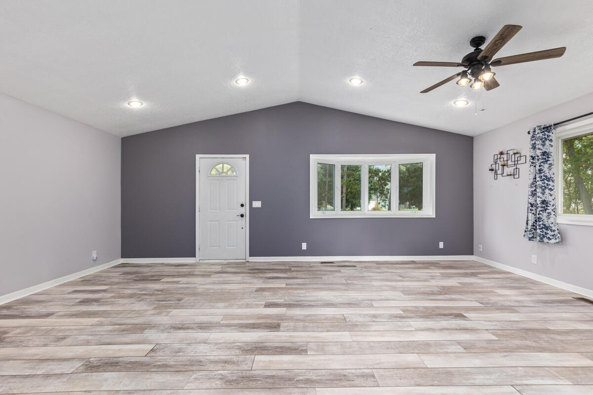 9304 I-Drive South Ceresco, MI 49033 - Photo 6 of 44 4