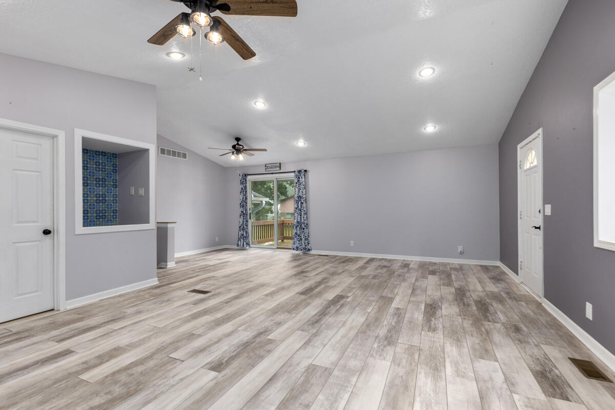 9304 I-Drive South Ceresco, MI 49033 - Photo 9 of 44 7