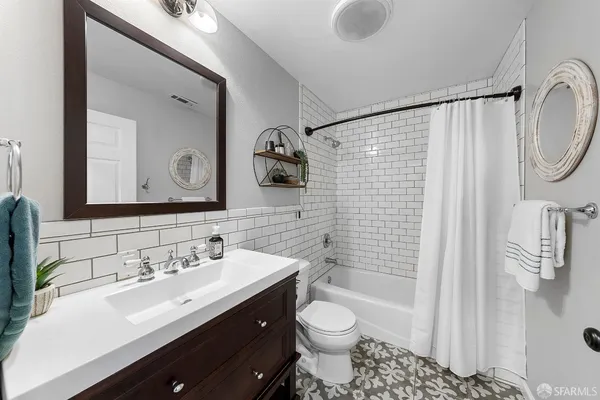 $1,885,000 | 3299 Runnymede Court, Pleasanton, CA 94588