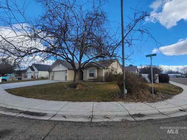 $369,000 | 1000 North Rodeo Street, Parma, ID 83660