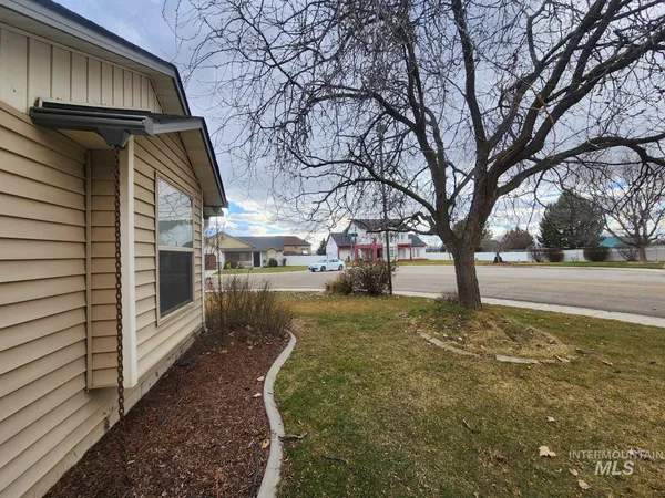 $369,000 | 1000 North Rodeo Street, Parma, ID 83660