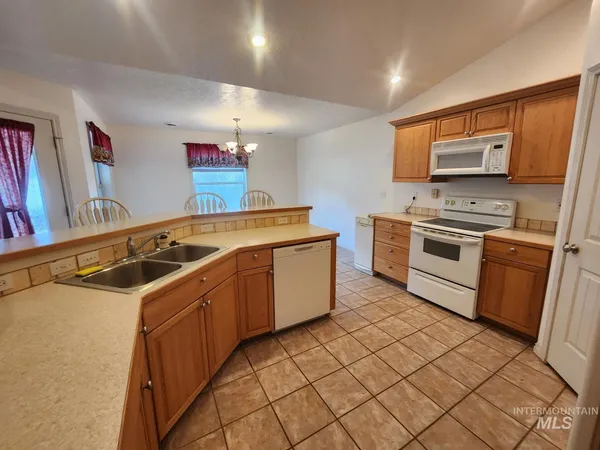 $369,000 | 1000 North Rodeo Street, Parma, ID 83660