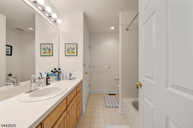 8 Hurlingham Club Road Far Hills, NJ 07931 - Photo 21 of 26