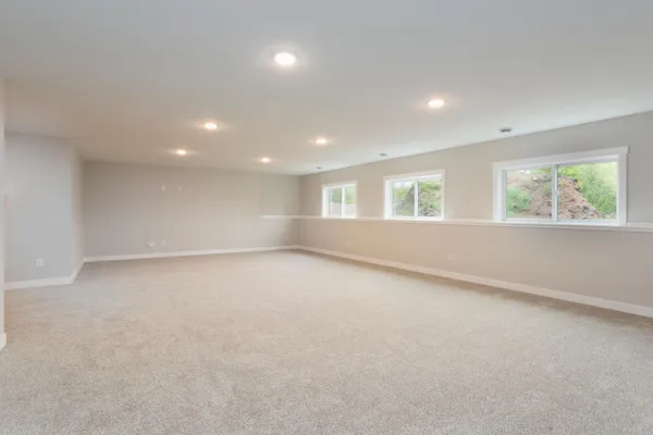 $750,000 | 249 Saddle Ridge Lane, River Falls, WI 54022