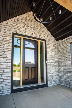 $750,000 | 249 Saddle Ridge Lane, River Falls, WI 54022