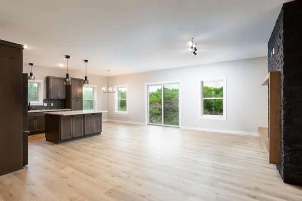 $750,000 | 249 Saddle Ridge Lane, River Falls, WI 54022