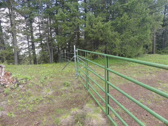 $200,000 | 2 Hansen Ridge Road, Anatone, WA 99401