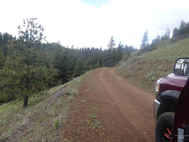 $200,000 | 2 Hansen Ridge Road, Anatone, WA 99401