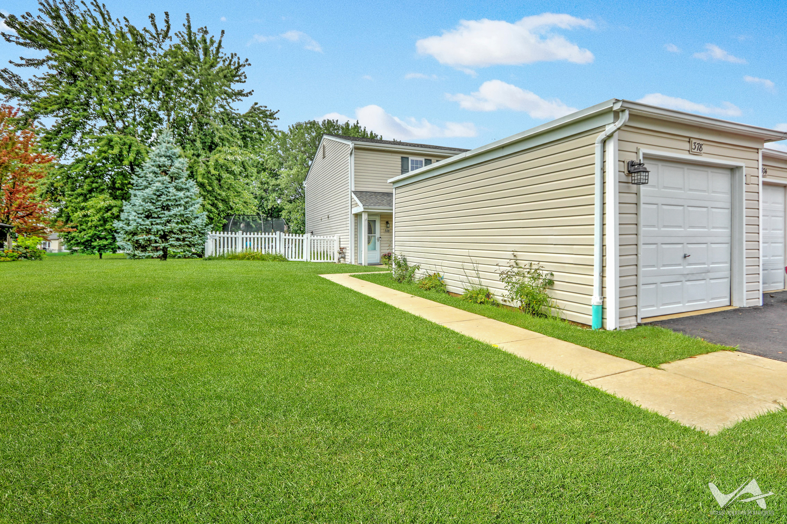 378 Rodenburg Road Roselle, IL 60172 - Photo 33 of 49 Gallery Image 33