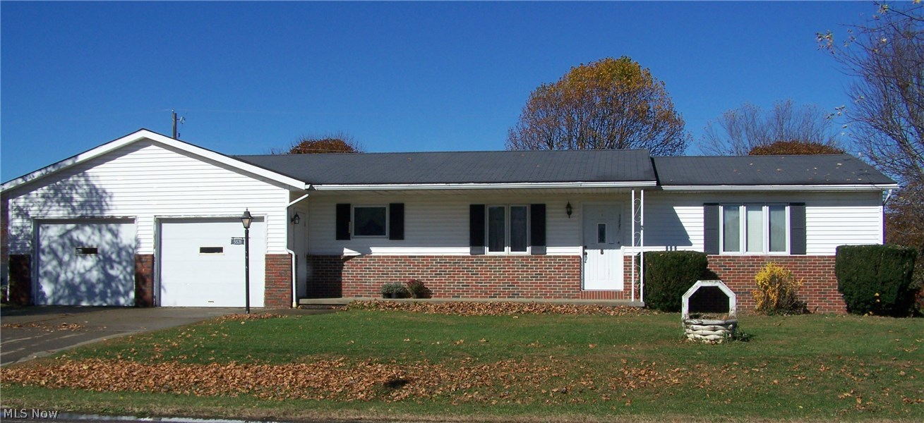 5571 East State Road Newcomerstown, OH 43832 - Photo 1 of 10 Gallery Image 1