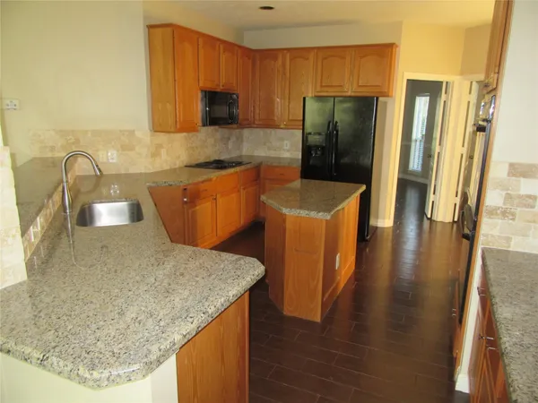 $3,500 | 914 Ivory Ridge Lane, Houston, TX 77094