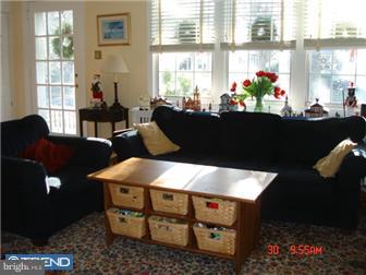 289 Rhoads Avenue Haddonfield, NJ 08033 - Photo 2 of 12 Living Room