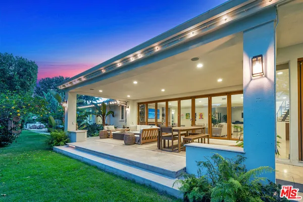 $27,500 | 10424 Valley Spring Lane, Toluca Lake, CA 91602