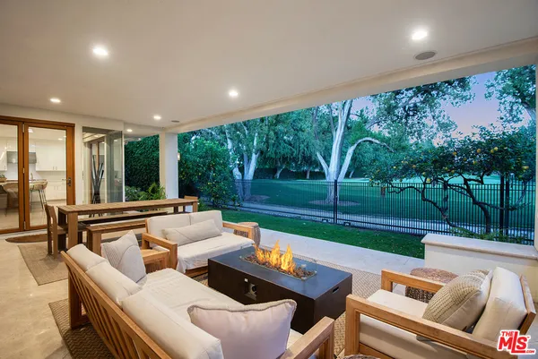 $27,500 | 10424 Valley Spring Lane, Toluca Lake, CA 91602