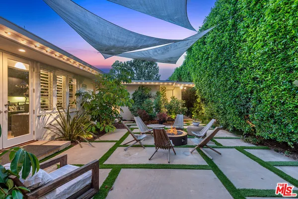 $27,500 | 10424 Valley Spring Lane, Toluca Lake, CA 91602