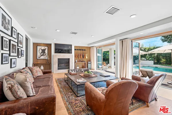 $27,500 | 10424 Valley Spring Lane, Toluca Lake, CA 91602
