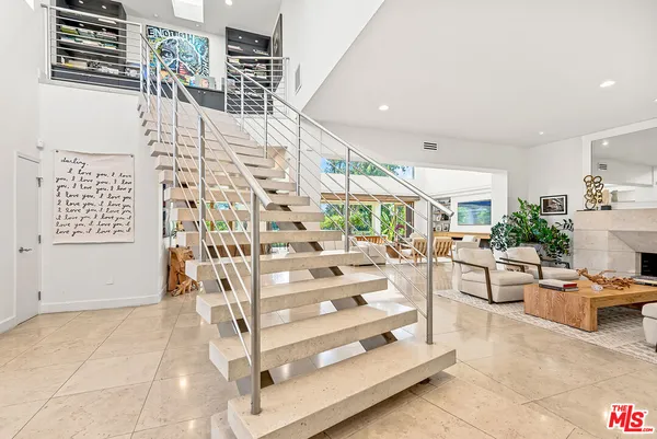 $27,500 | 10424 Valley Spring Lane, Toluca Lake, CA 91602