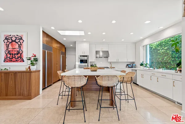 $27,500 | 10424 Valley Spring Lane, Toluca Lake, CA 91602