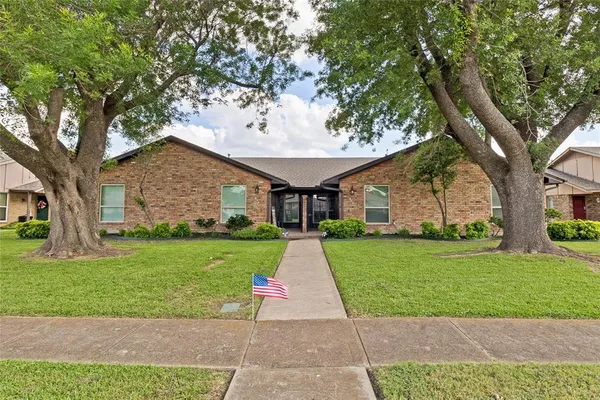 $549,500 | 412 Tiffany Trail, Richardson, TX 75081