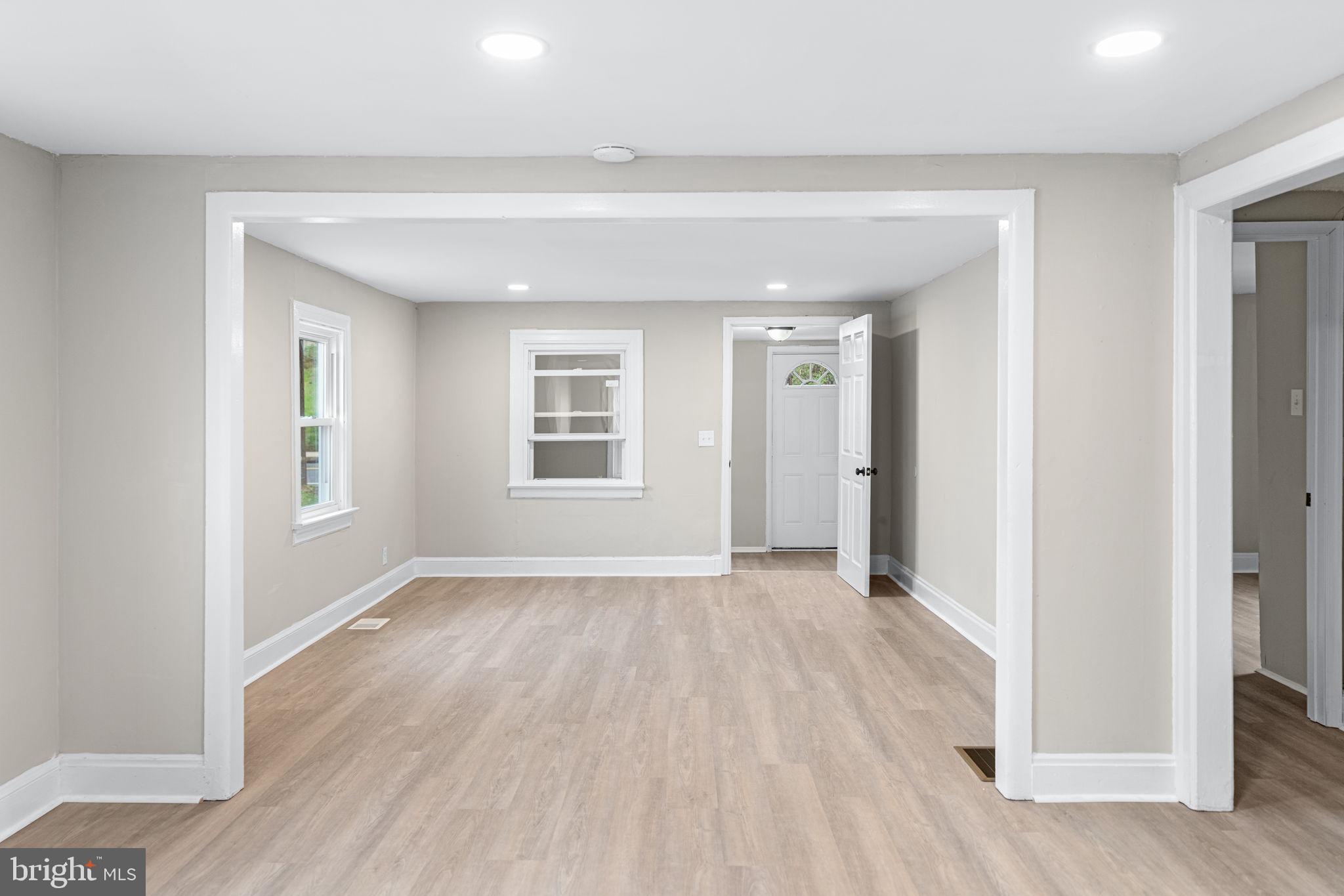 2205 Dutton Mill Road Aston, PA 19014 - Photo 11 of 38