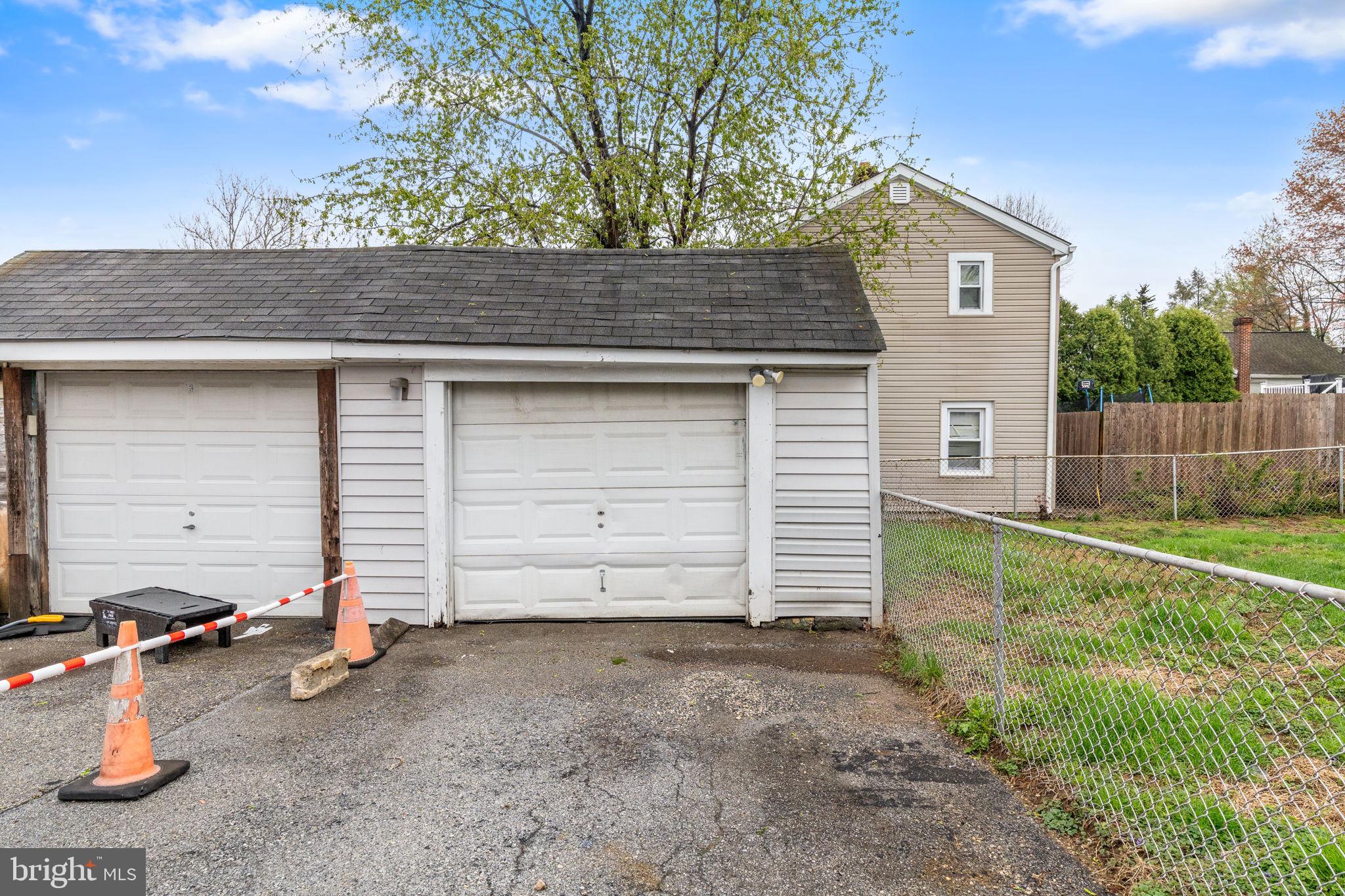 2205 Dutton Mill Road Aston, PA 19014 - Photo 36 of 38