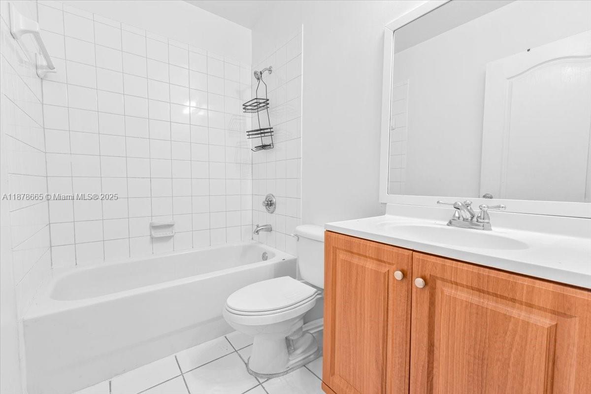 21007 Northwest 14th Place, Unit 351 Miami Gardens, FL 33169 - Photo 28 of 35