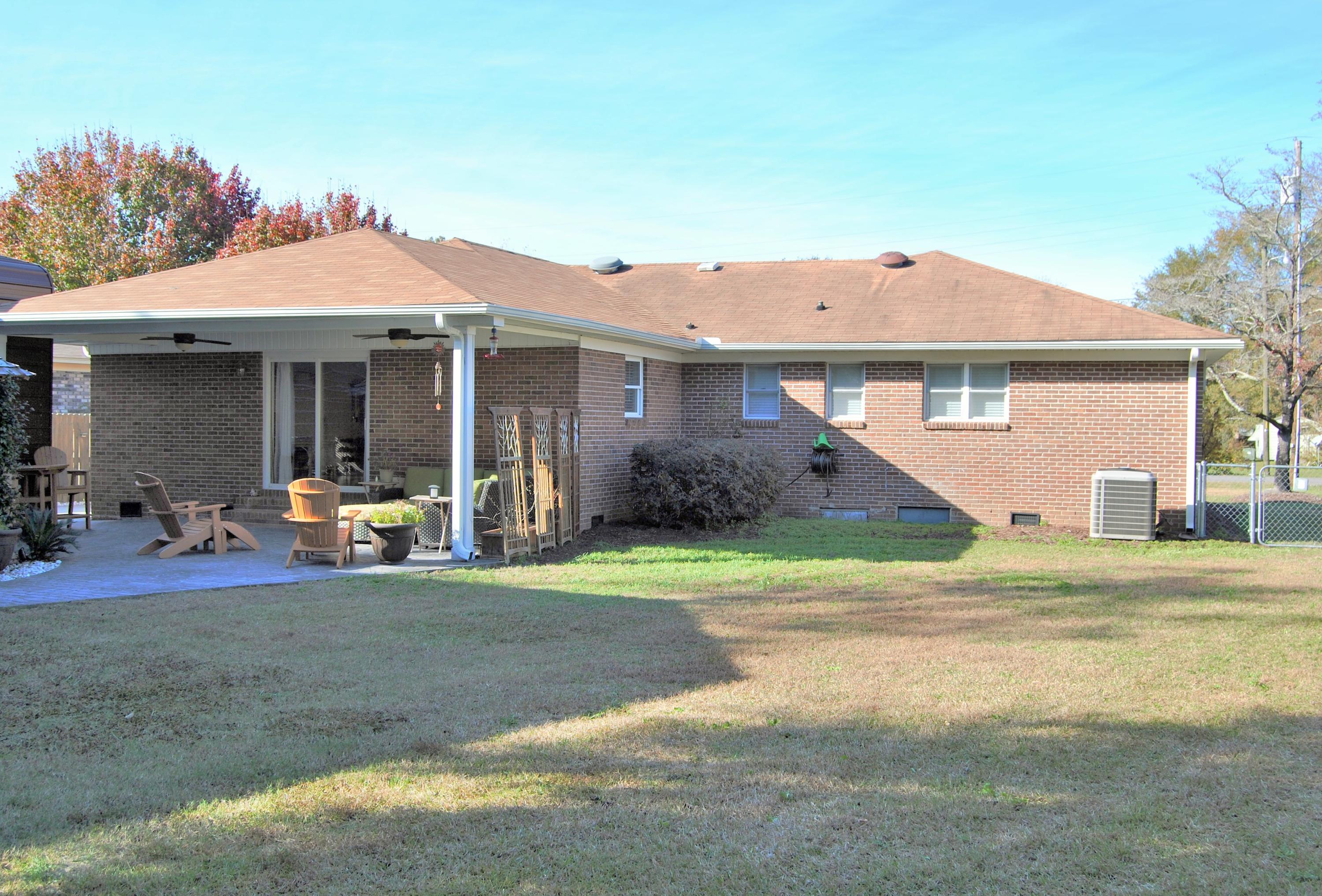 112 Center Street Moncks Corner, SC 29461 - Photo 7 of 18 DSC_0468 (2)
