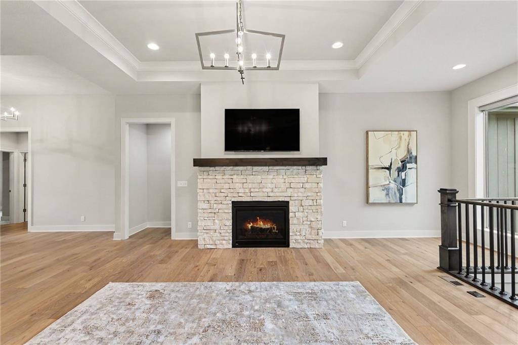 8193 Valley Road Lenexa, KS 66220 - Photo 10 of 36