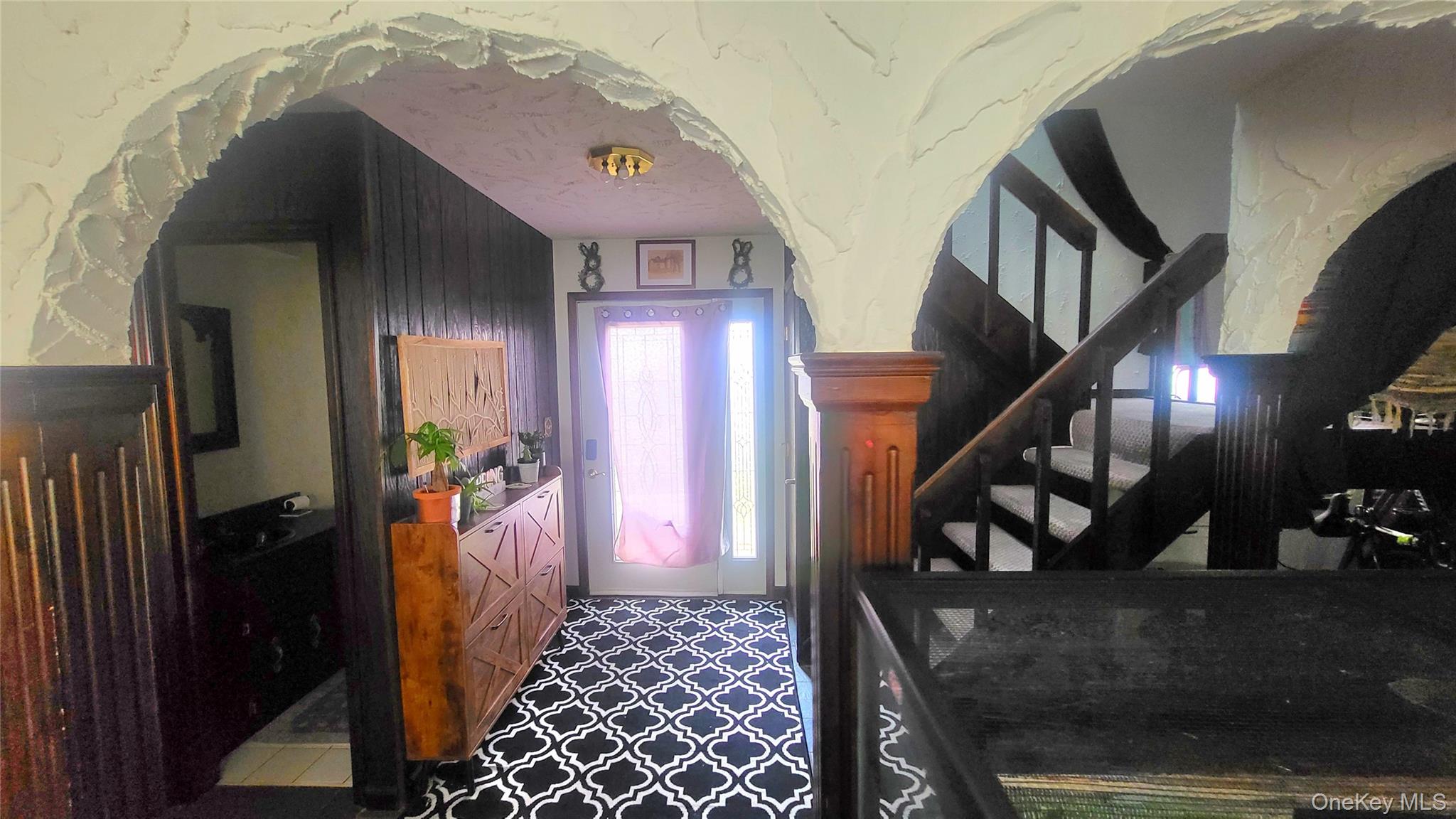 98 Sutton Park Road Poughkeepsie, NY 12603 - Photo 13 of 32