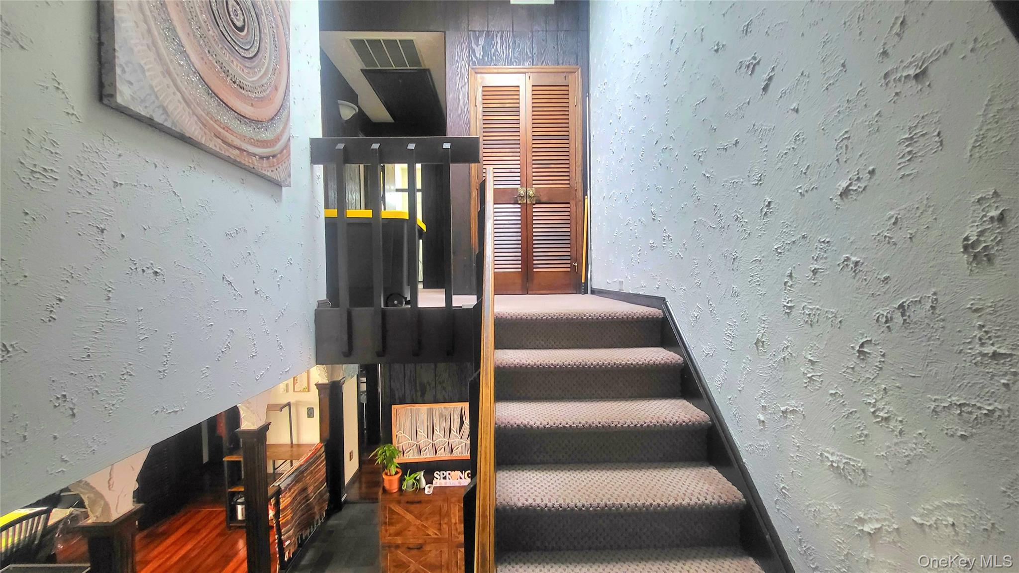 98 Sutton Park Road Poughkeepsie, NY 12603 - Photo 17 of 32