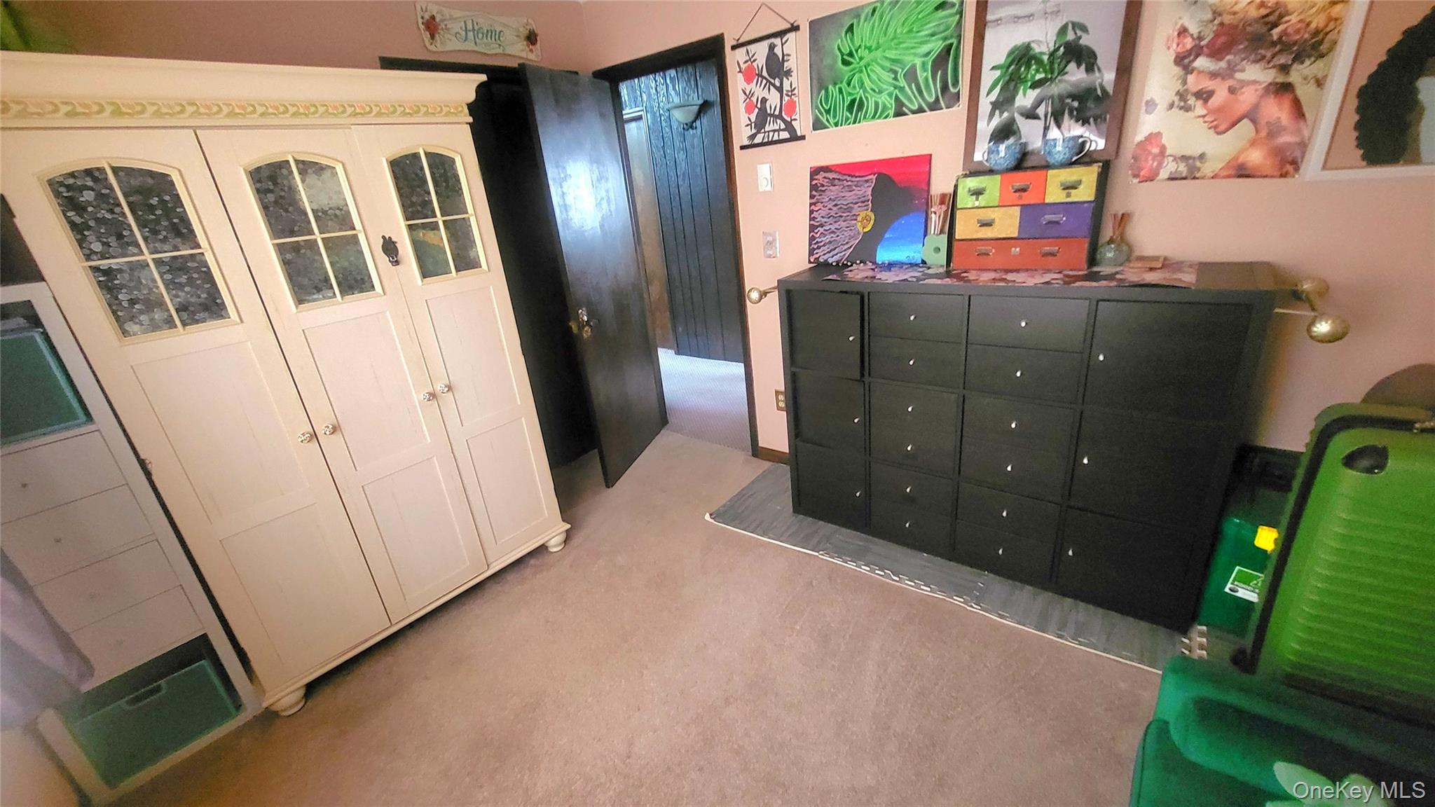 98 Sutton Park Road Poughkeepsie, NY 12603 - Photo 18 of 32 Bedroom 1