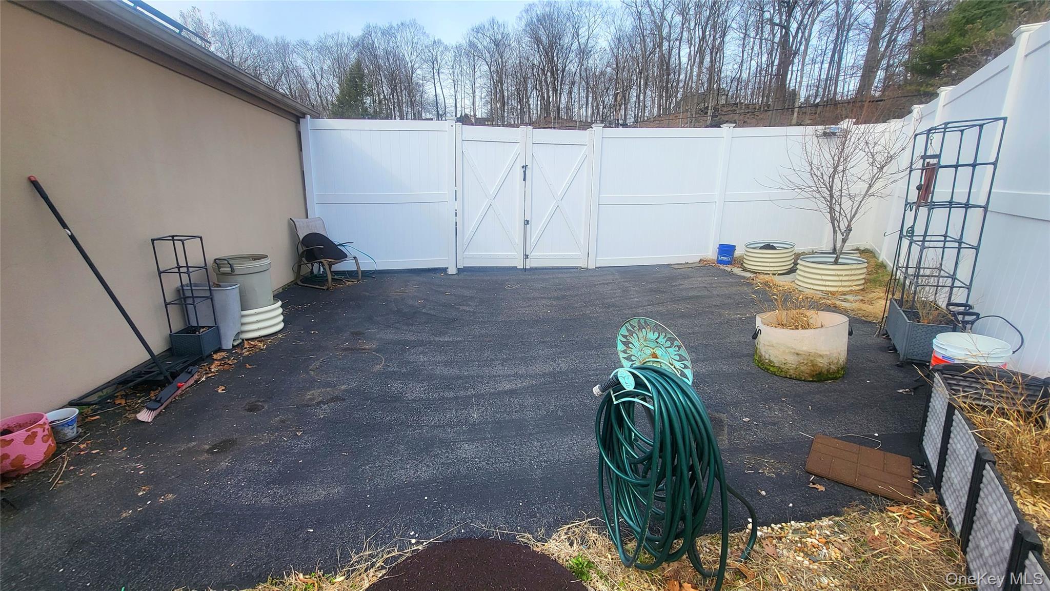 98 Sutton Park Road Poughkeepsie, NY 12603 - Photo 29 of 32 Potential Additional Parking Garage?